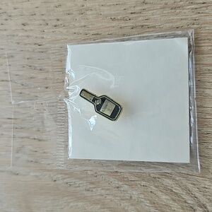 Hennessy bottle Pin NO Back